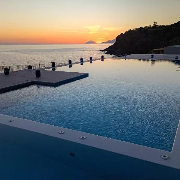 L'Ariana Resort, Glamping, hotel u gradu 'Rinella'
