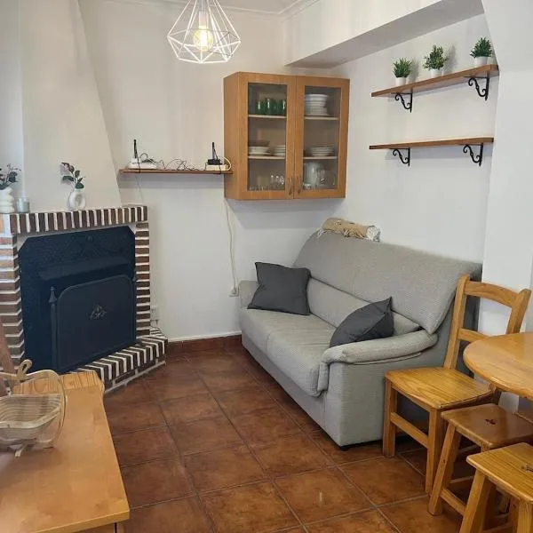 Apartamento en la villa medieval de Antoñana, хотел в Antoñana