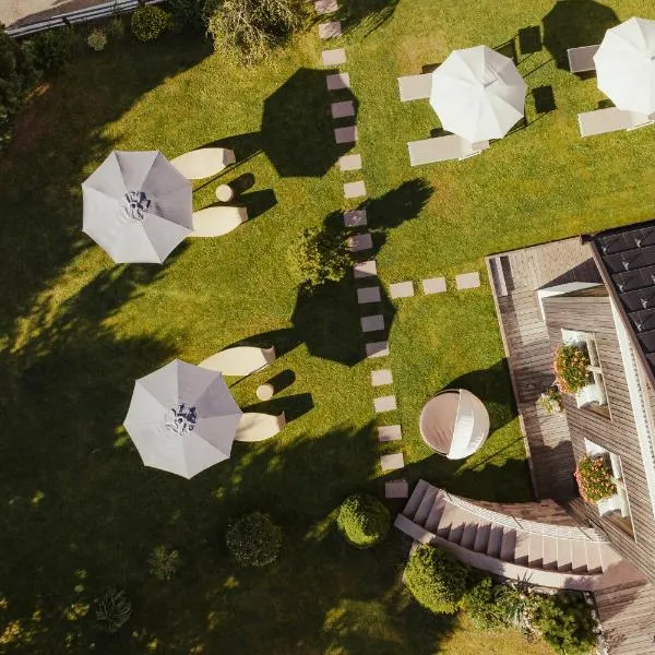 Villa Flora Mountain Lodges、サン・カッシアーノのホテル