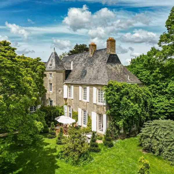 Viesnīca Chambres d'hôtes La Massonnière avec grand jardin - idéal familles, groupes et séjour nature - Sarthe pilsētā Saint-Christophe-en-Champagne