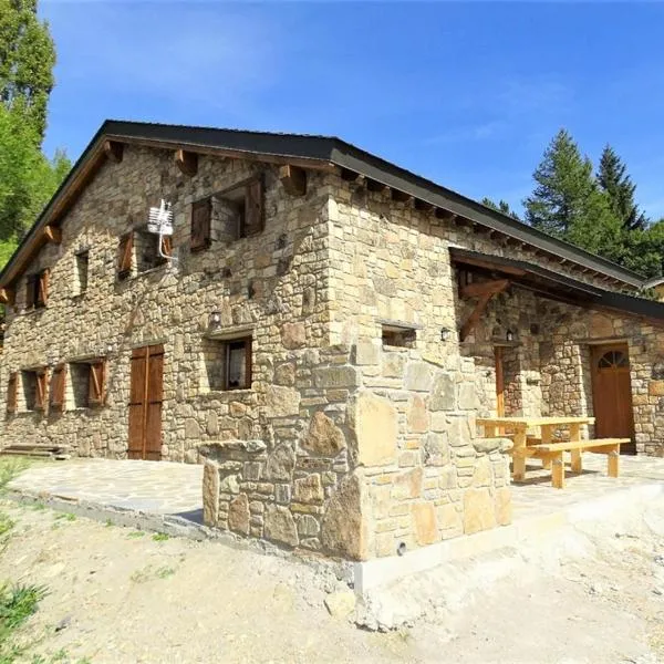 Can PUGAT: Bolquere Pyrenees 2000 şehrinde bir otel