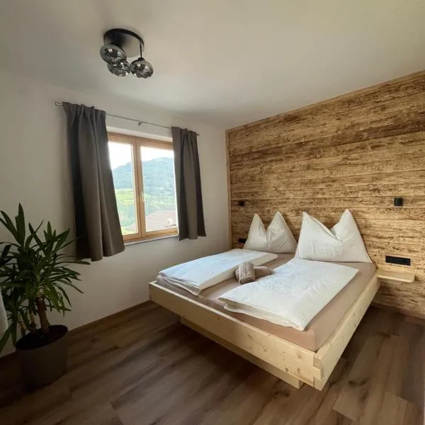 Haus Anneliese, hotelli kohteessa Gröbming