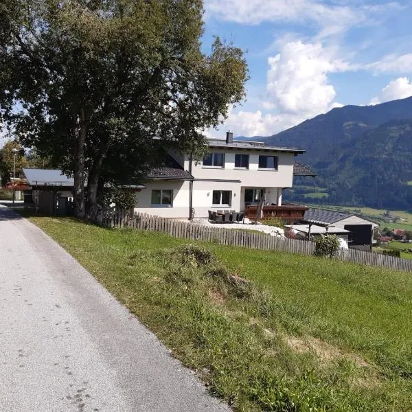 Haus Anneliese, hotelli kohteessa Gröbming