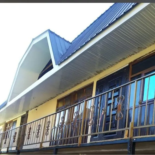 Sarytag에 위치한 호텔 Dilovar Homestay
