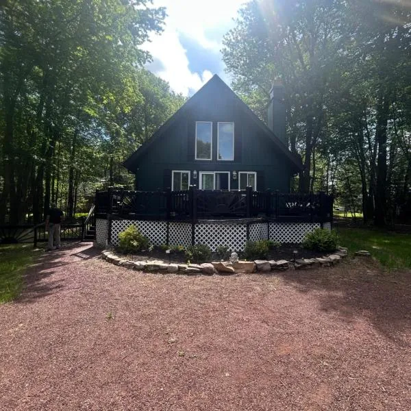 The Emerald Cabin, hotel en Tobyhanna