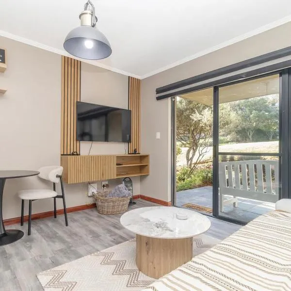 Ayakha's Retreat at Jackal Creek, hotel i Roodepoort