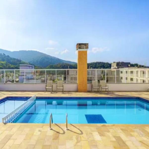 100 metros da praia 2 Suites AC Churrasqueira