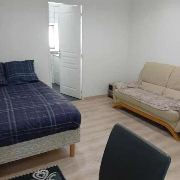 Petit studio, hotel u gradu 'La Souterraine'