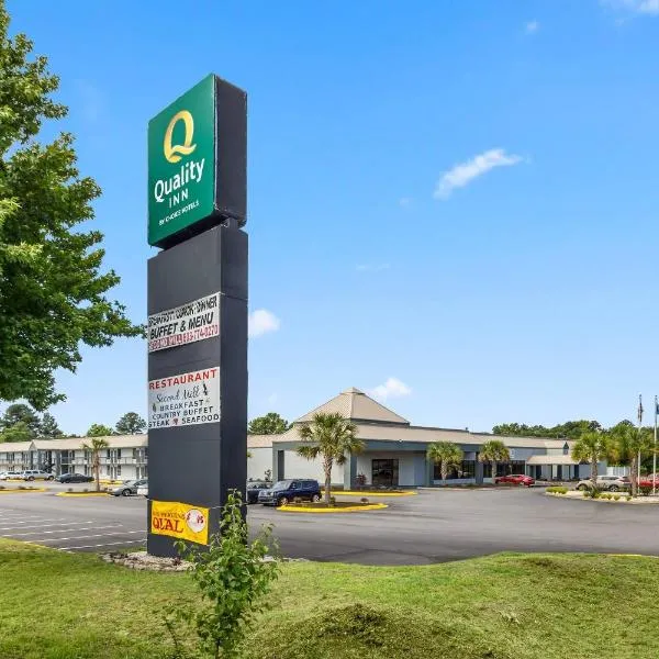 Quality Inn Sumter near Shaw AFB: Sumter şehrinde bir otel