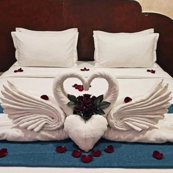 Stay N Tour Home Adyar Chennai, hotel in Chennai