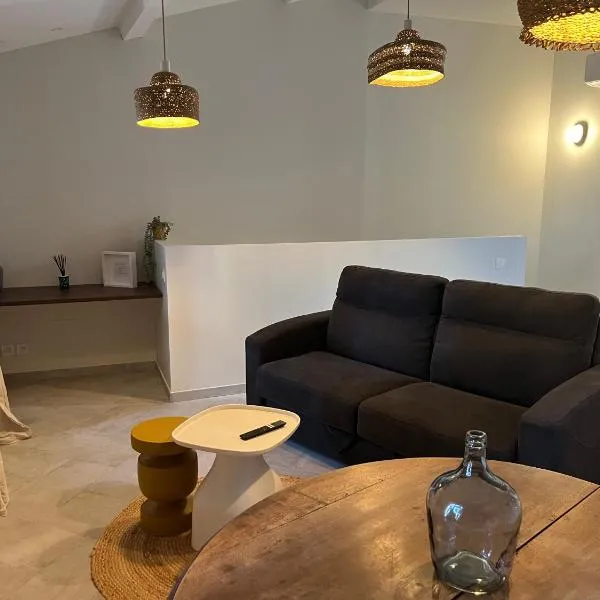 Chez Elsa et Camille, hotel in Aigues-Mortes