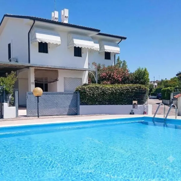 Luxury Villa Duna Verde, hotelli kohteessa Duna Verde