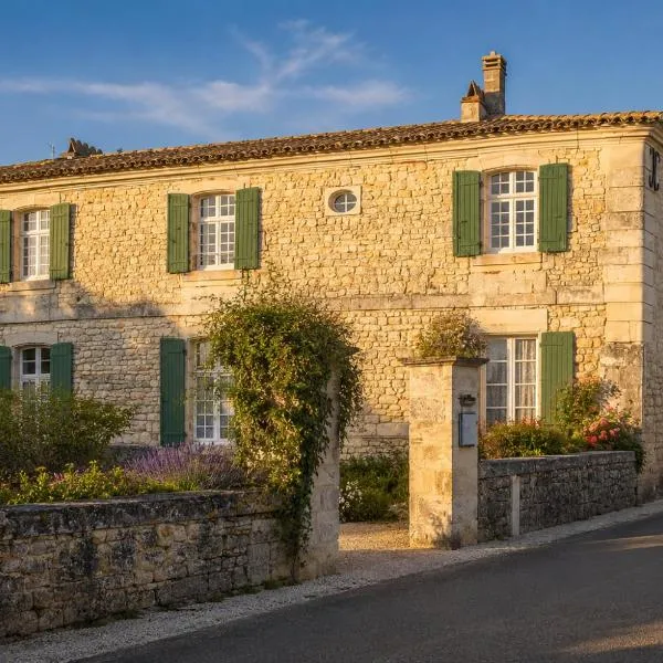 Maison Garesché - Chambres d'hôtes de charme avec table d'hôtes, hotel in Nieulle-sur-Seudre