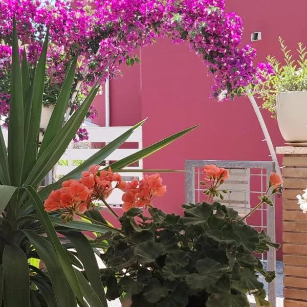 Bouganvillea – hotel w mieście Senigallia