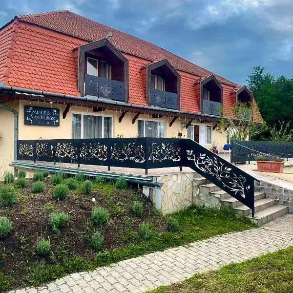Mini Éden Vendégház, hotel v destinaci Látrány