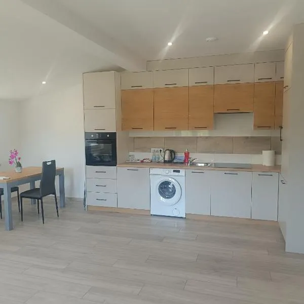 Apartamenty, Noclegi, Pokoje u Tomka XIV, hotel en Sufczyn