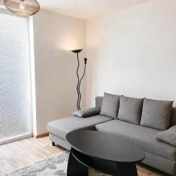 Family Comfort Apartment, hotel in Železničná Stanica Petržalka
