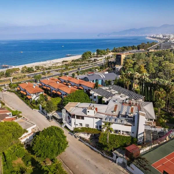 Club Titan Hotel Ultra All Inclusive, viešbutis Kargidžake