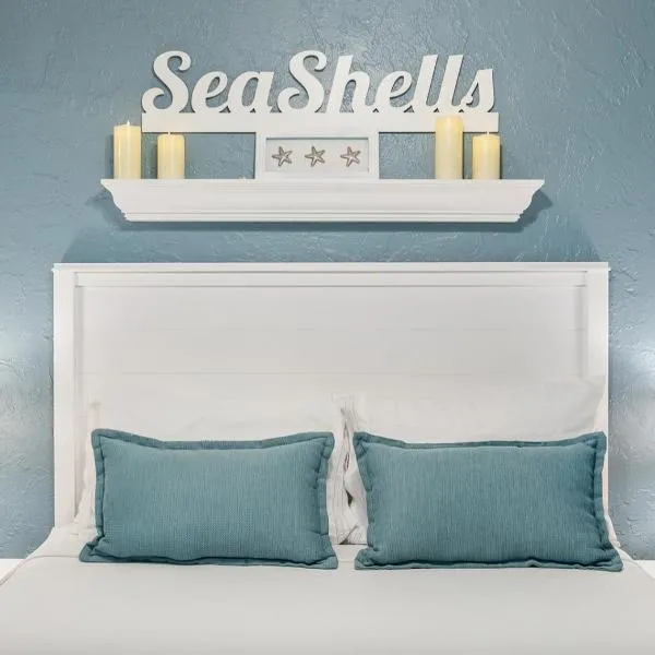 Seashells Getaway - Boat Slip, Ramp, Pool: Marathon şehrinde bir otel