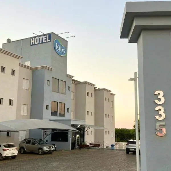 Ribs Hotel, hotel sa Piuí