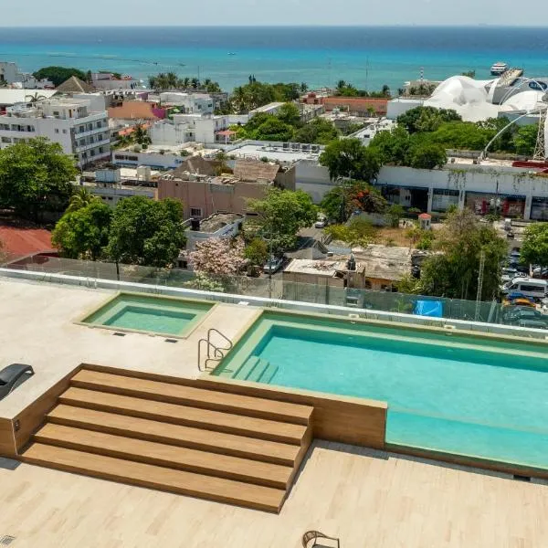 Musa Del Carmen, Centric Apt with Rooftop, Pool, Hot tub, Gym, hotell i Playa del Carmen