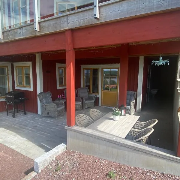 Nära centrum med sjöutsikt -Korsgården, hotel in Rättvik