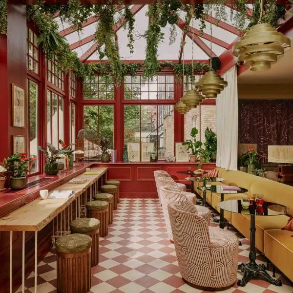 Ember Locke Kensington, hotel in London