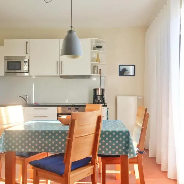 Kurparkcarree - Ferienwohnung "Amber", hotell sihtkohas Juliusruh