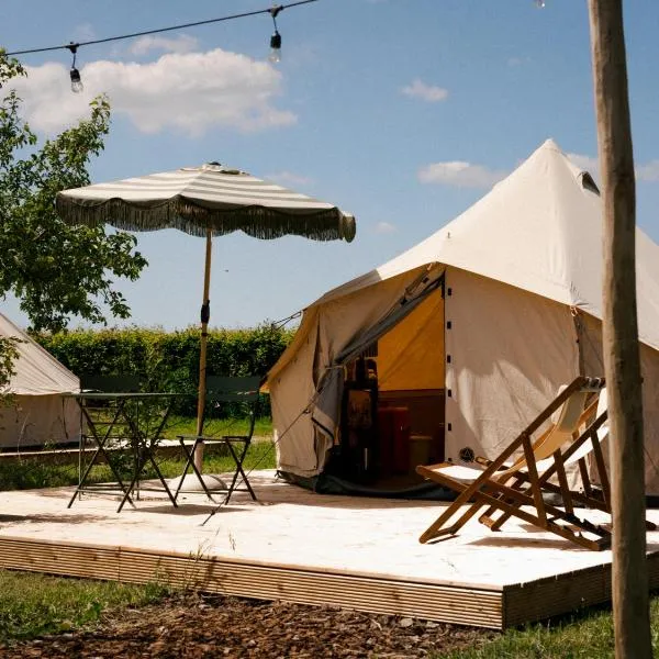 Hoeve de Binnenplaets - Comfort glamping tent, viešbutis mieste Schimmert