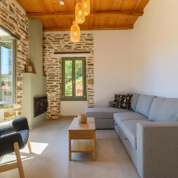 Orange House - Upper West apartment, hotel in Promírion
