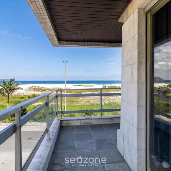 Apto em Cond. c/ Piscina e Vista Mar Braga SRB0101
