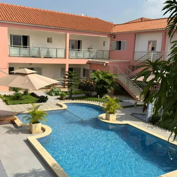 Residencial Ru-B، فندق في لواندا