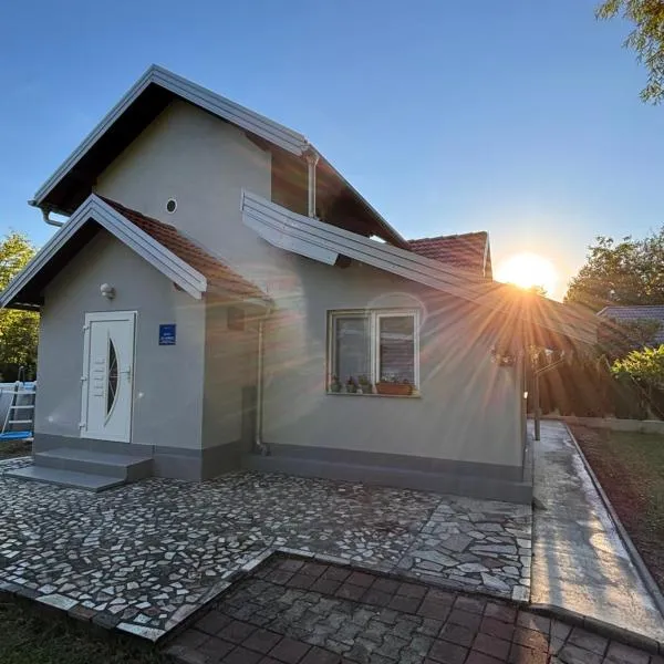 Kuca Delić, hotel en Račić