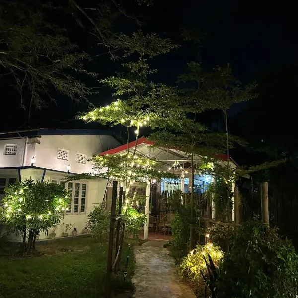 Assam Villa - by Storyweavers Retreat, hotell i Jorhat