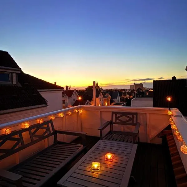 Asanzo Historic Attic-Traditional Norwegian Home & Warm Indian Hospitality, hotelli kohteessa Stavanger