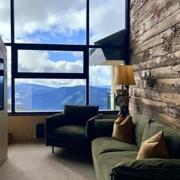 Mt Buller Chalet Hotel & Suites, hotel in Mount Buller