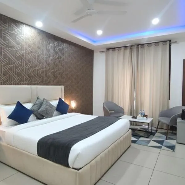 Hotel TEJ Plaza Near IGI Airport Delhi, hotel em Nova Deli