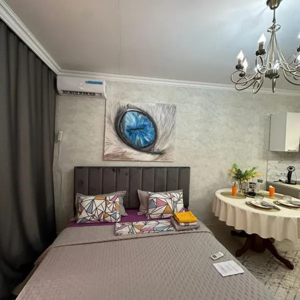 однокомнатная квартира, hôtel à Prigorodnyy