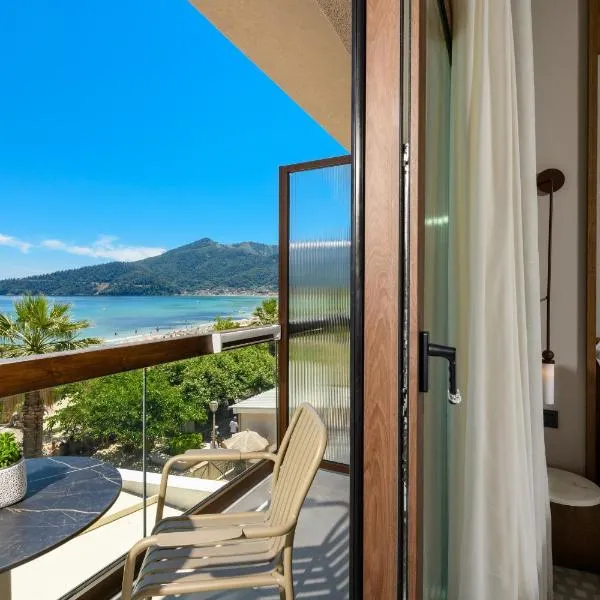 Enavlion Elegance Seaside Luxury، فندق في خْريسيا أموذيا
