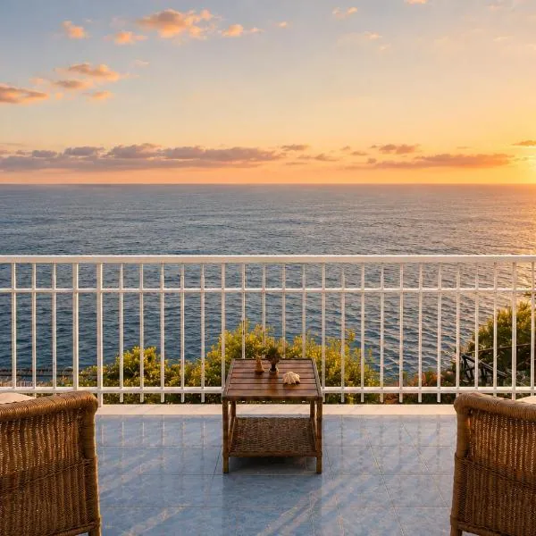 Dimora Collection - Amalfi - Boutique Luxury Residence with direct sea view and access, hotel in Amalfi