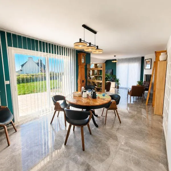 MARYPRATJOULOU Chambres d'hôtes- salle de bain privative- spacieux calme- GR34- Front de mer- Petit déjeuner compris, hotell sihtkohas Porspoder