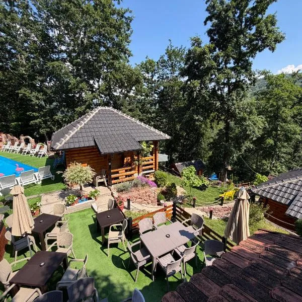 Etno kutak Milojevic, hotel Paracsinban