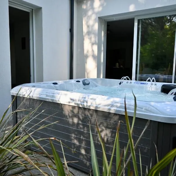 Maison moderne avec spa et jardin sans vis-à-vis, idéal professionnels et familles - L'ÉCRIN BRETON, ξενοδοχείο στη Βαν