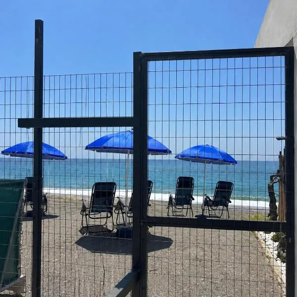 Playa Almayate Apartamentos, hotel ad Almayate Alto