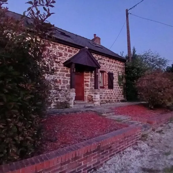Le Petit Verger, 1 Impasse de La Fenouillere 61330 Ceauce, hotel em Céaucé