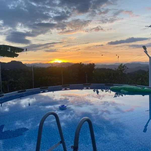 La bendición de sunnyvale cabaña campestre LA VEGA, hotel in La Vega