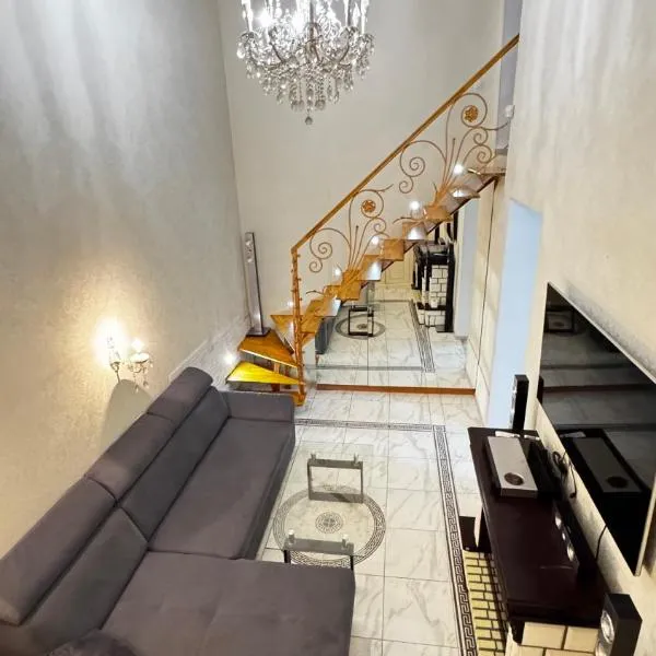 Secret Old city stay near Duke, hotel u gradu 'Odesa'