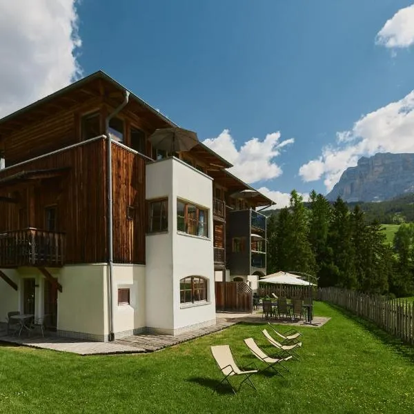 Appartamenti Les Viles, hotel a La Villa