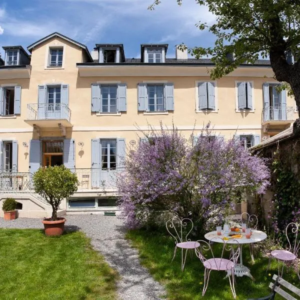Le Pigeonnier, hotel v destinaci Embrun