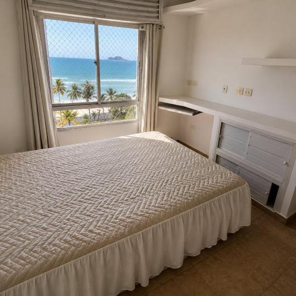 Apto 2 Quartos C/ Vista Mar e Serviço de Praia